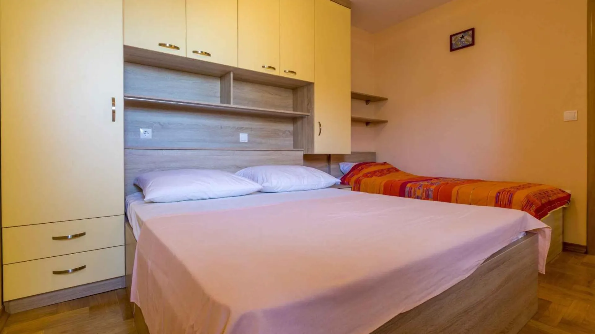 Apartment In Dramalj 41653
