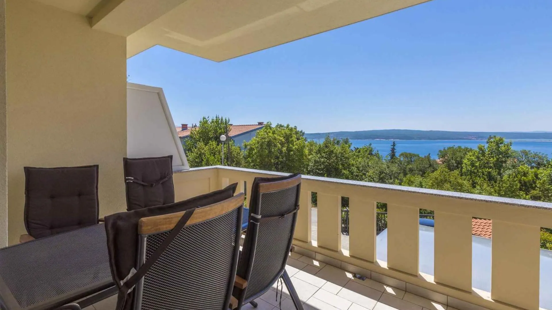 Apartment In Dramalj 41653